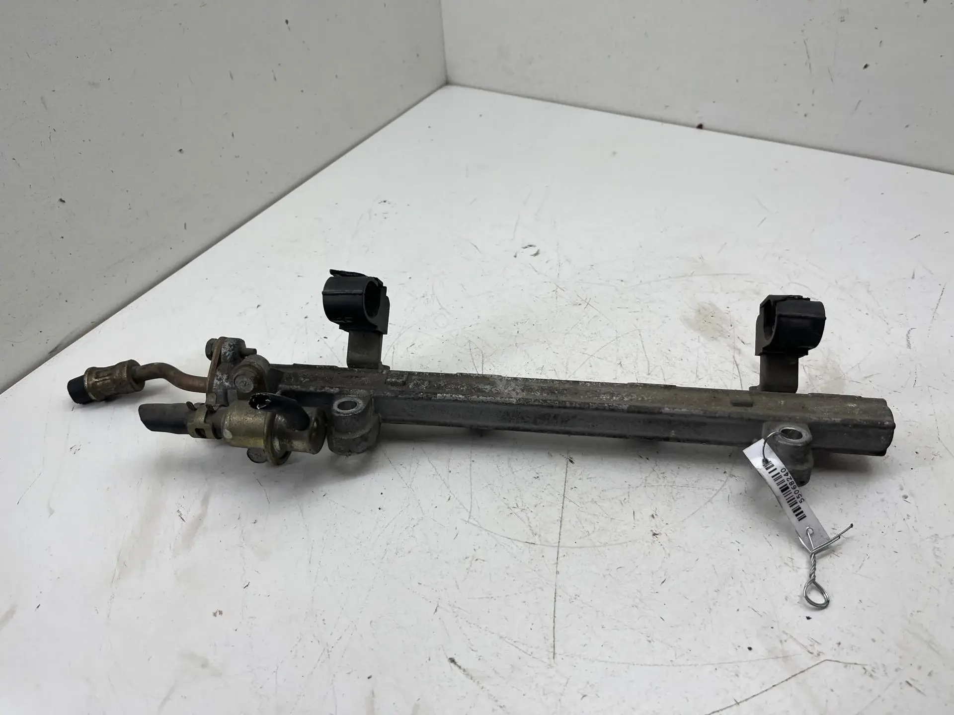 Топливная рейка 55068240