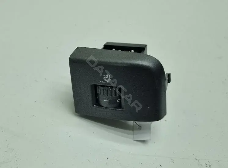 Кнопка обогрева сидений 3d0963564a