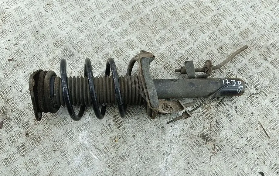 Стойка передняя BV6118045AAC