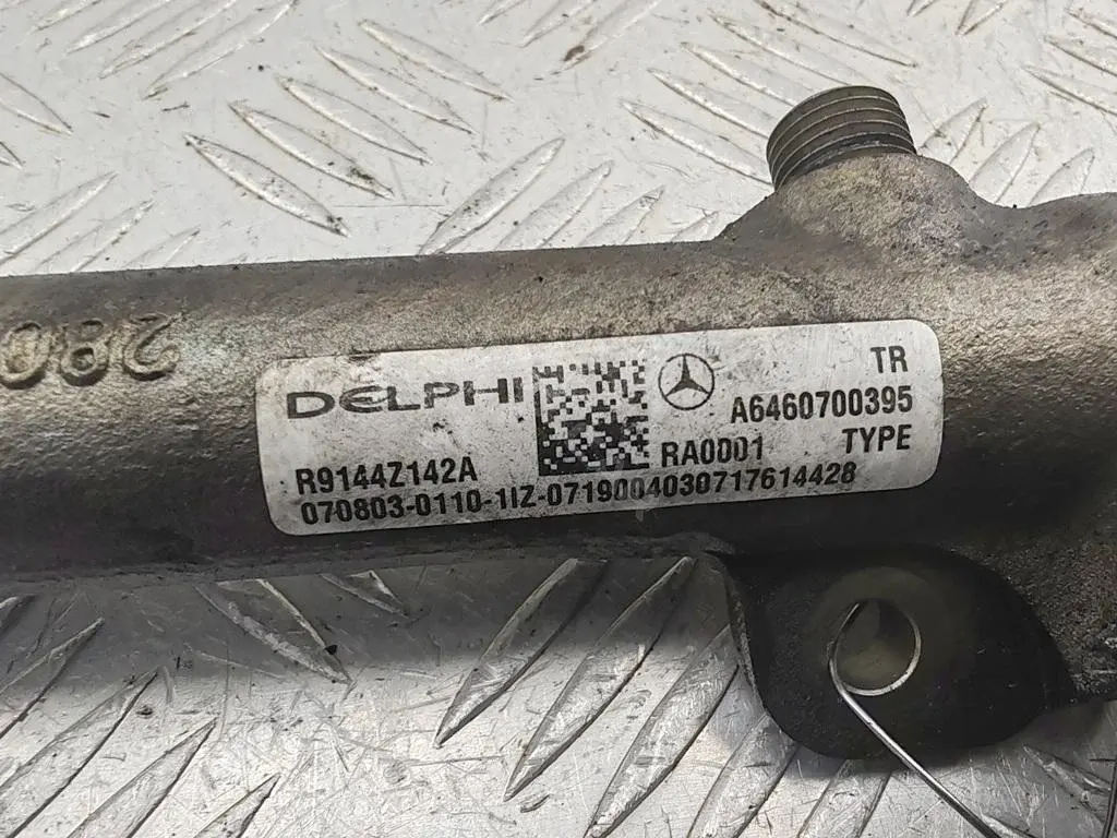 Топливная рейка 6460700395, R9144Z142A