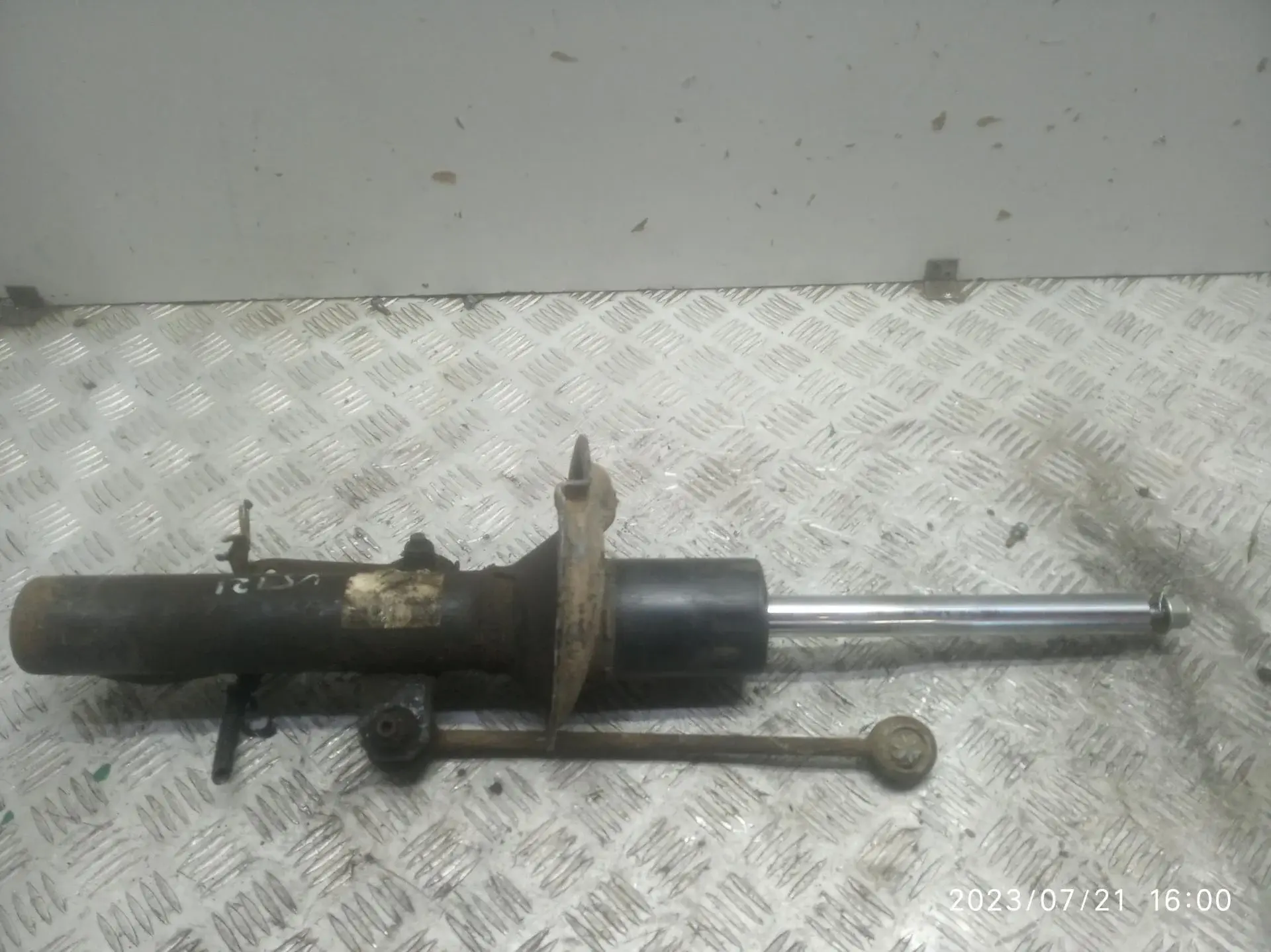 Амортизаторы 6c1118045ae