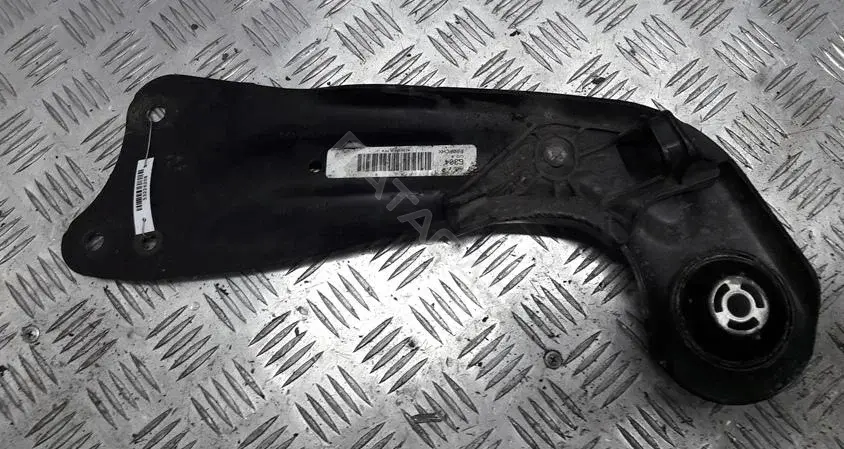 Рычаги 1K0505224K