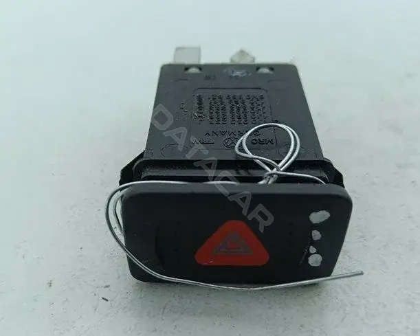 Кнопка аварийки 1J0953235J
