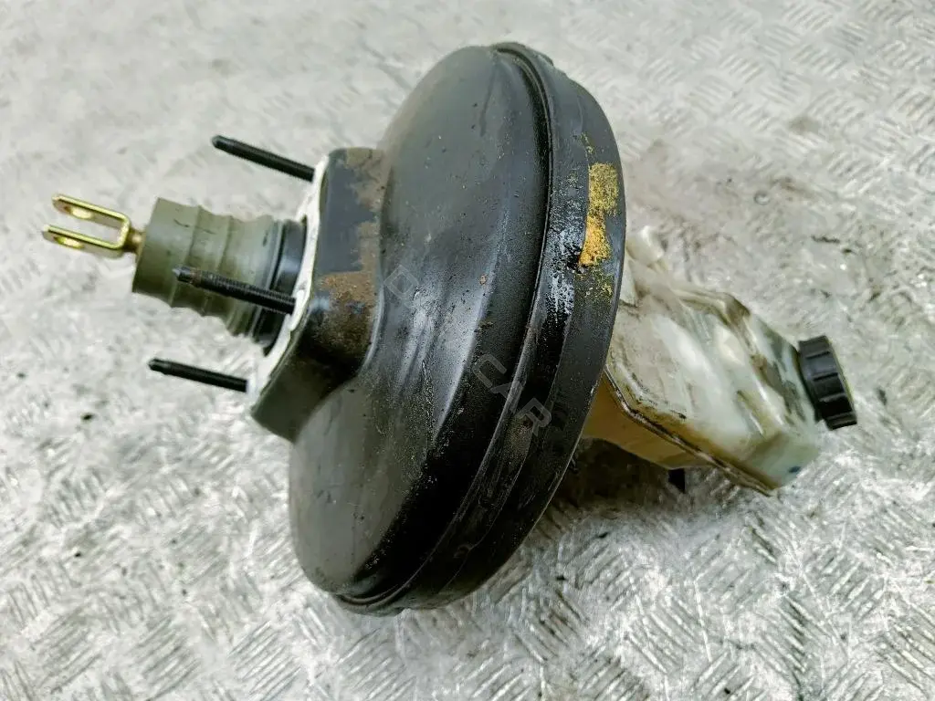 Вакуумный усилитель тормозов 3M512B195GA