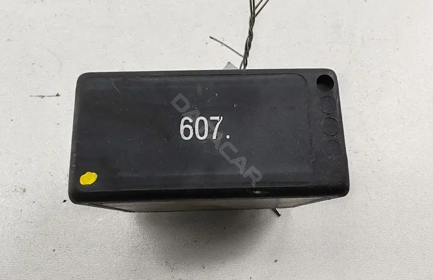Реле стеклоочистителя 4B0907487C