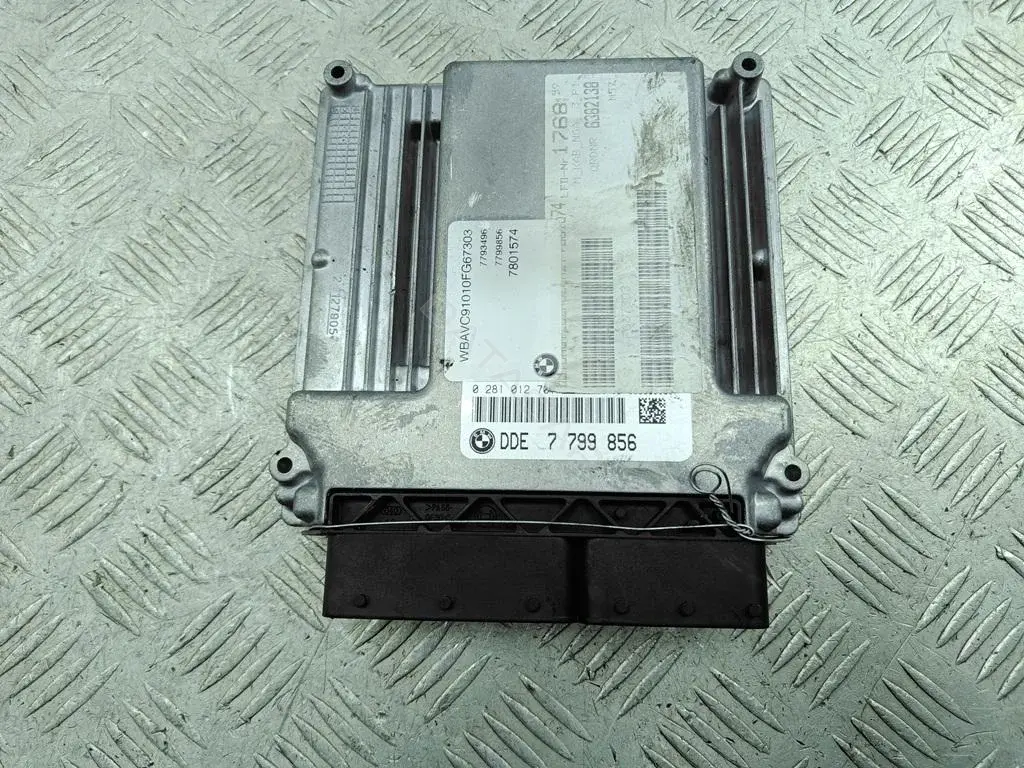Блок управления двигателем 0281012707, 7799856