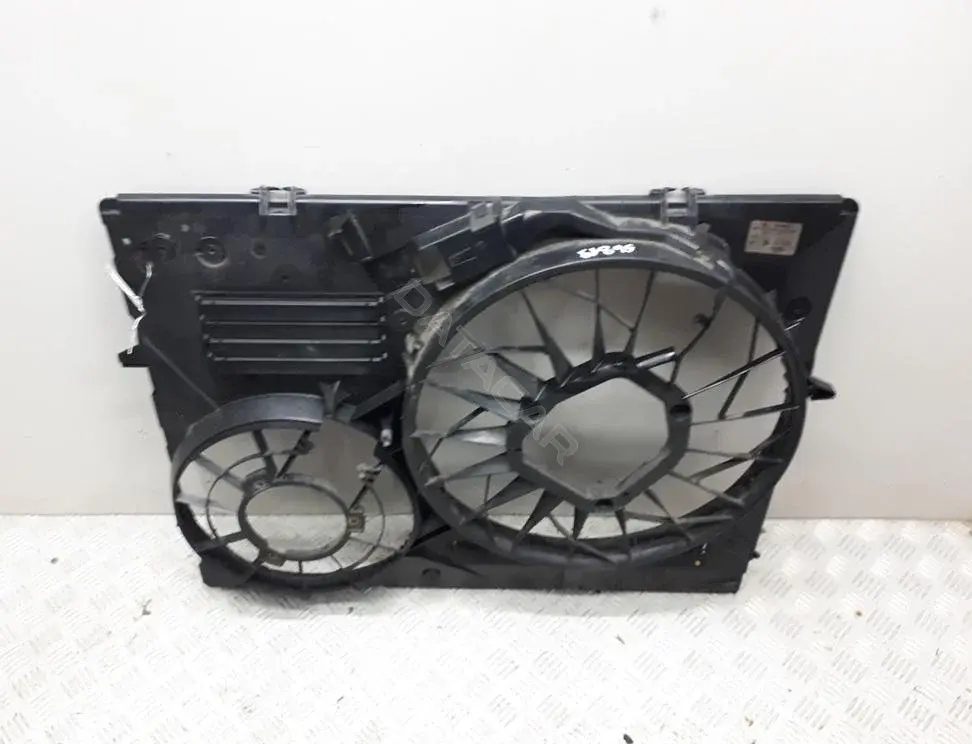 Кронштейн вентилятора радиатора 7l0121203g