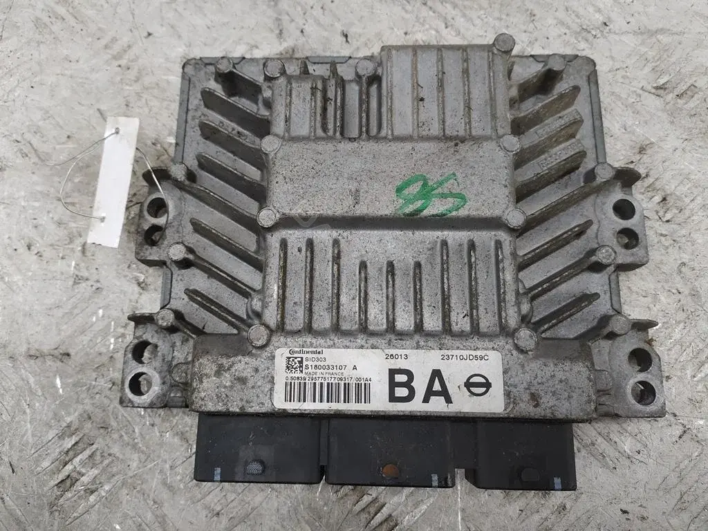 Блок управления двигателем 23710jd59c