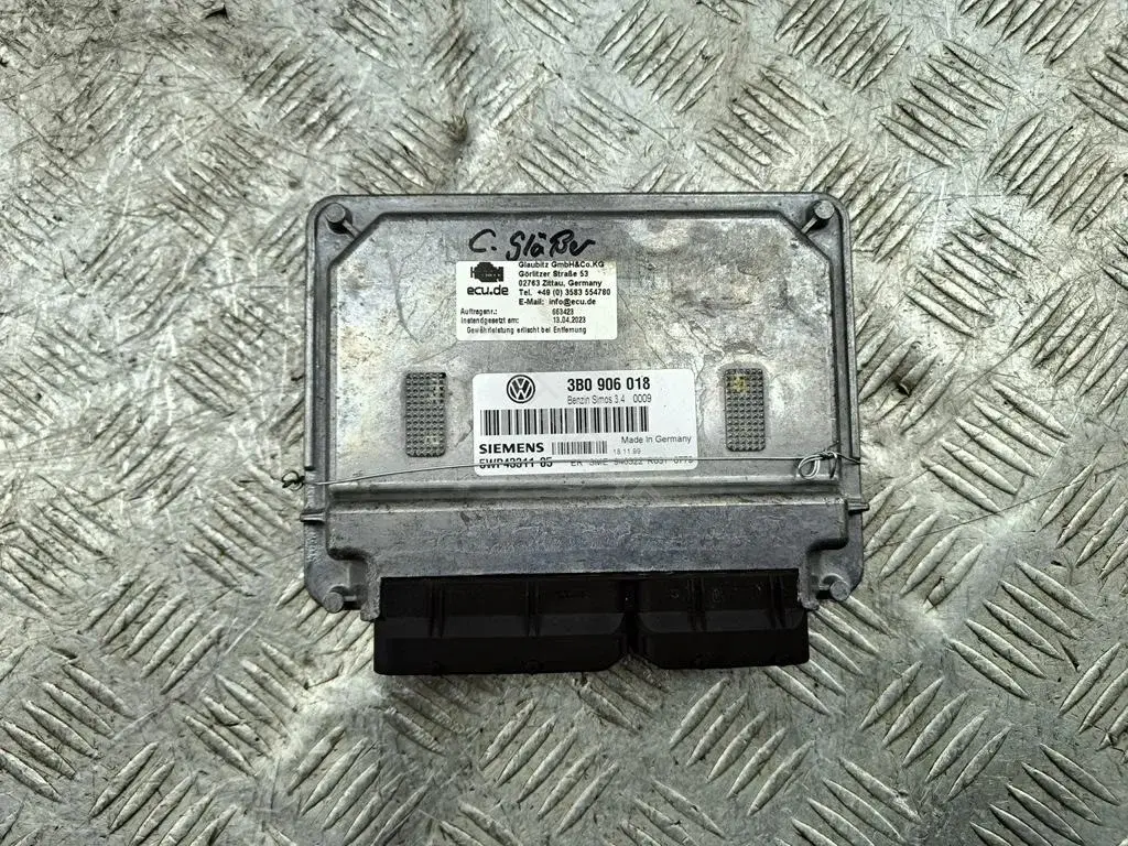 Блок управления двигателем 3B0906018, 5WP4331105