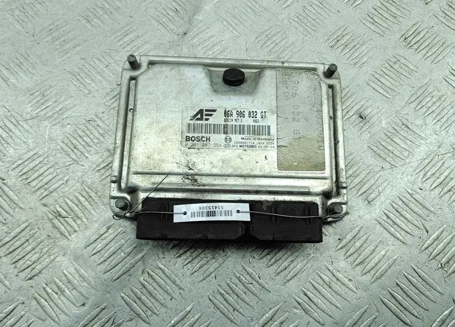 Блок управления двигателем 0261207354, 06A906032GT