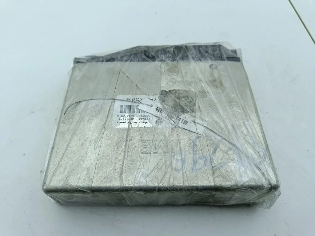 Блок управления двигателем 1743250
