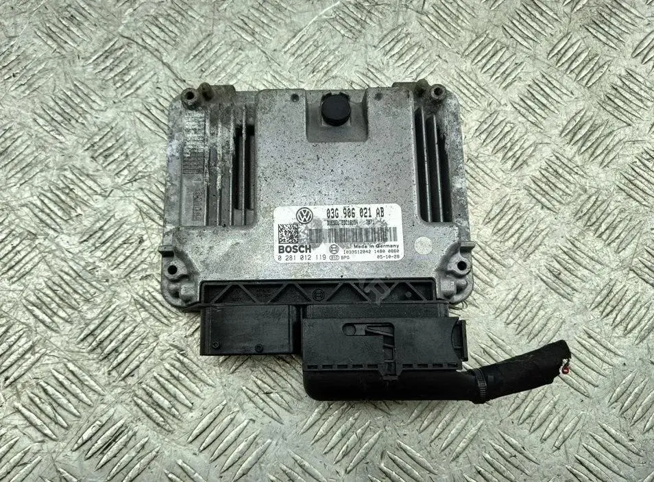 Блок управления двигателем 0281012119, 03G906021AB