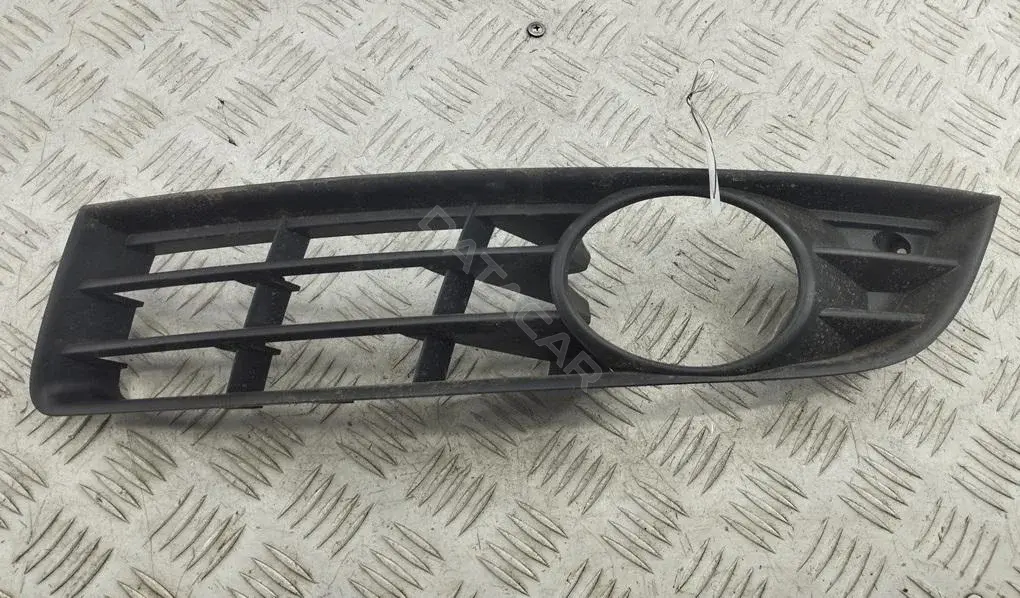 Рамка фары противотуманной 3C0853665A