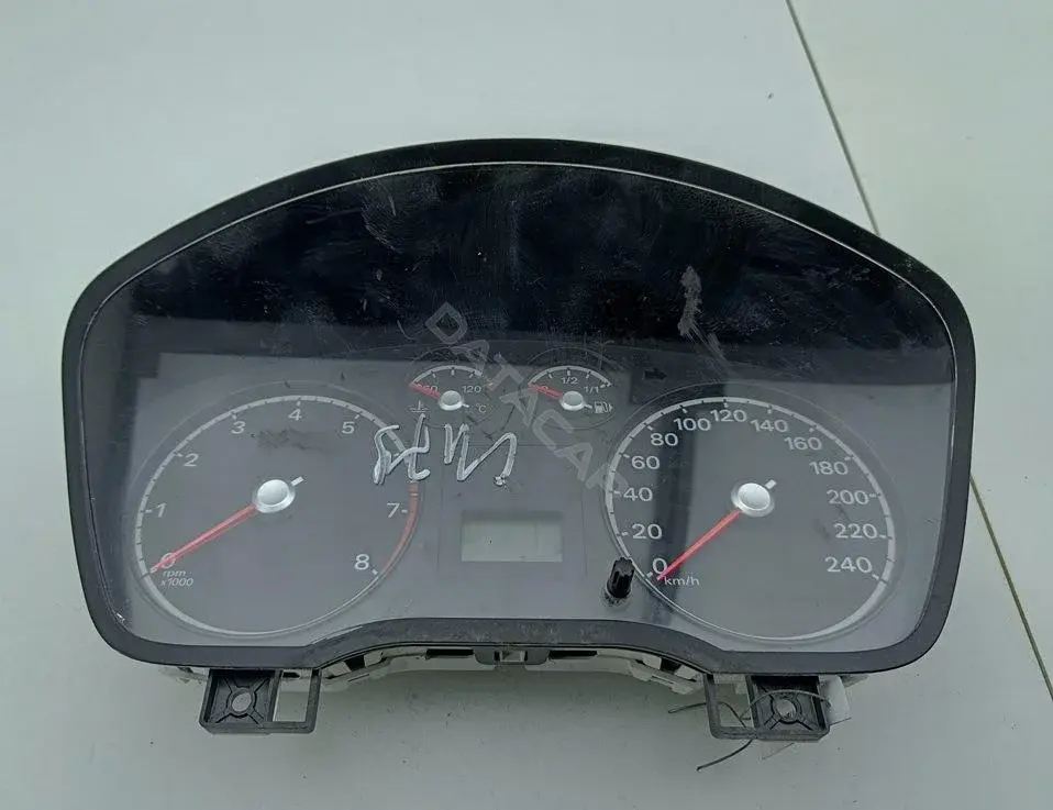 Панель приборов 4M5T10840