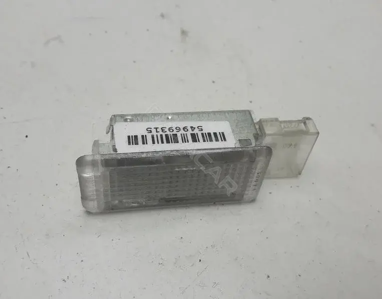 Плафон освещения салона 7l0947415