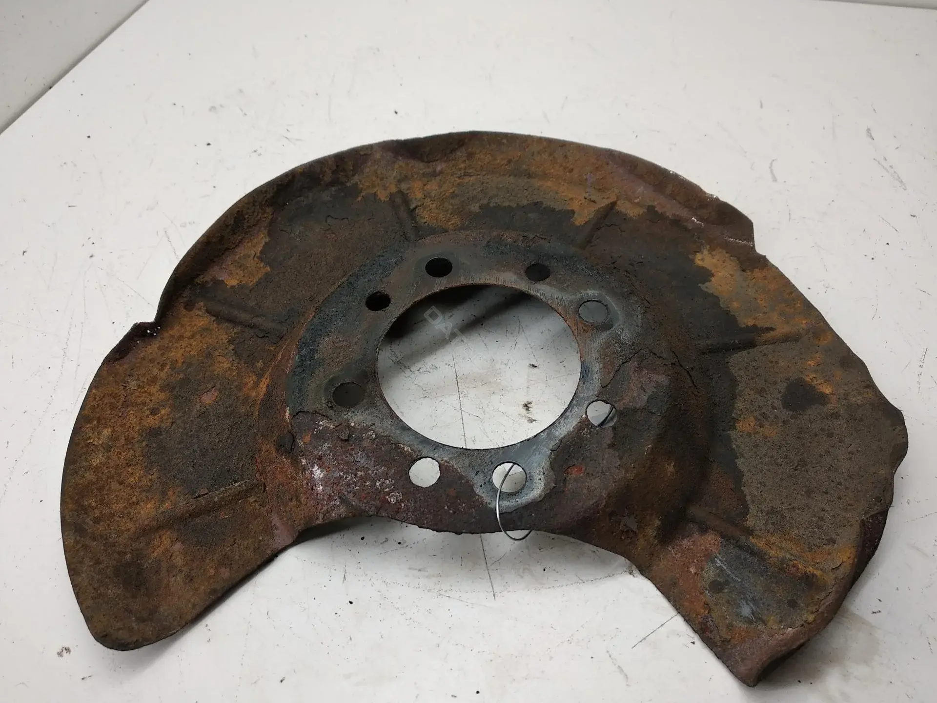 Защита тормозного диска 3M512K317AD