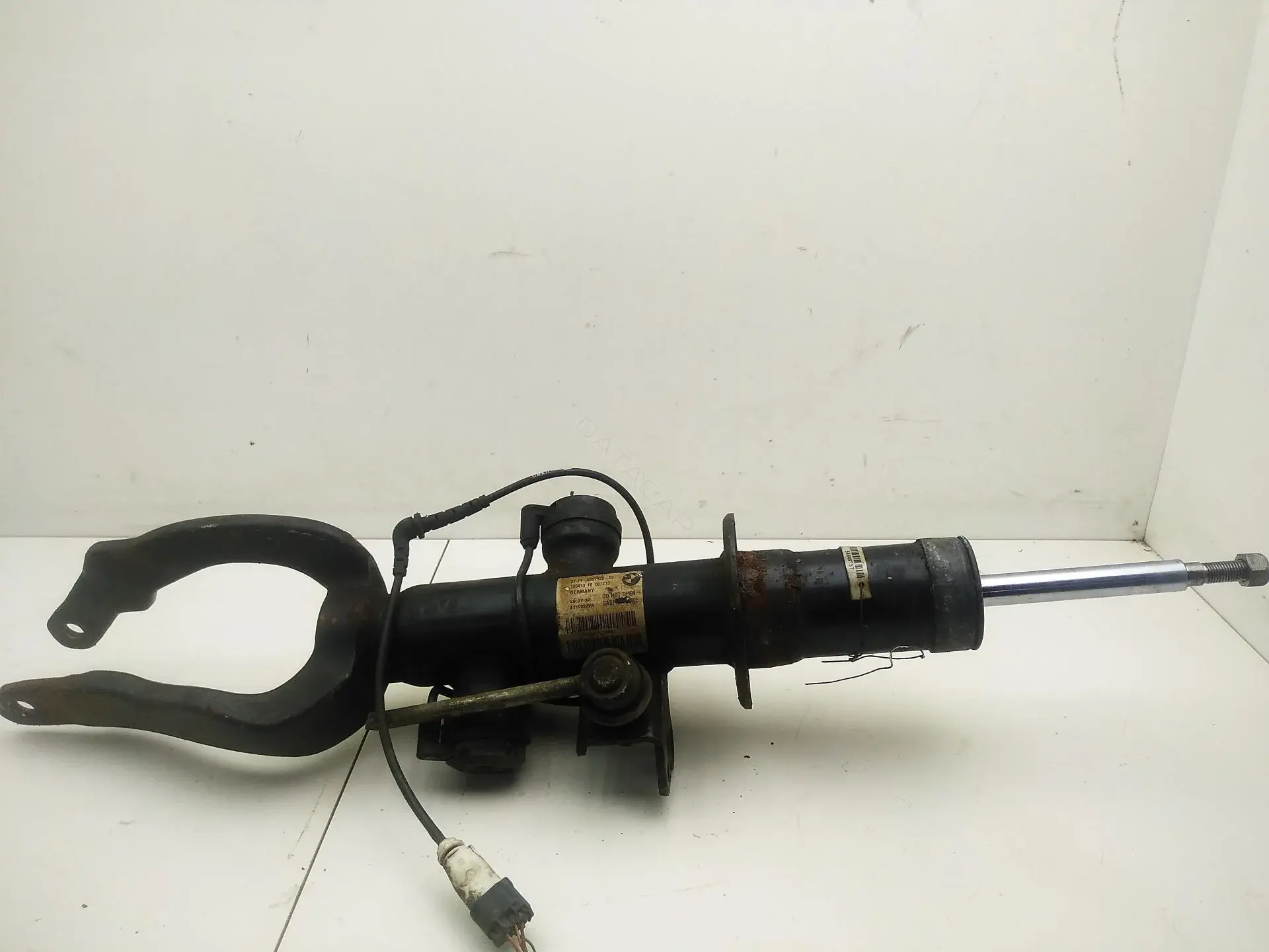 Амортизаторы 6852929