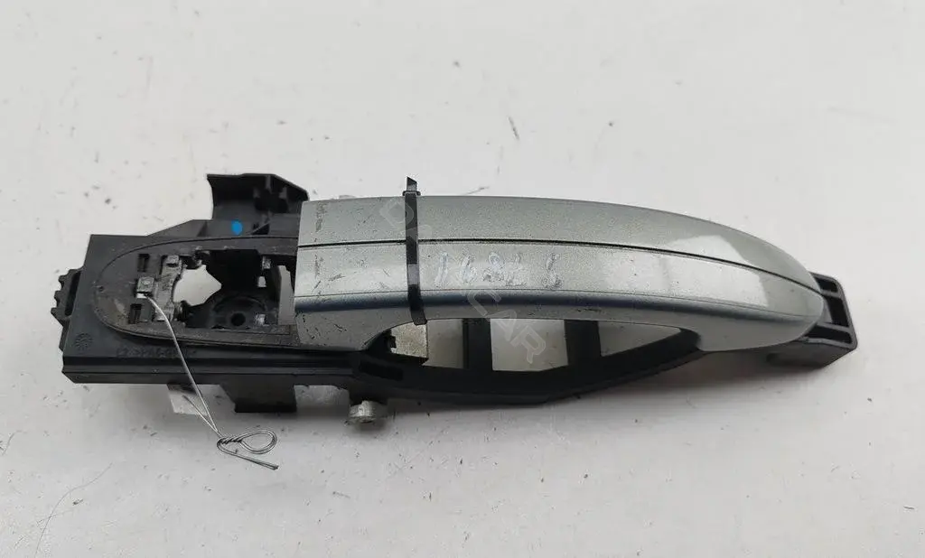 Ручка двери 6M21U224A37BE