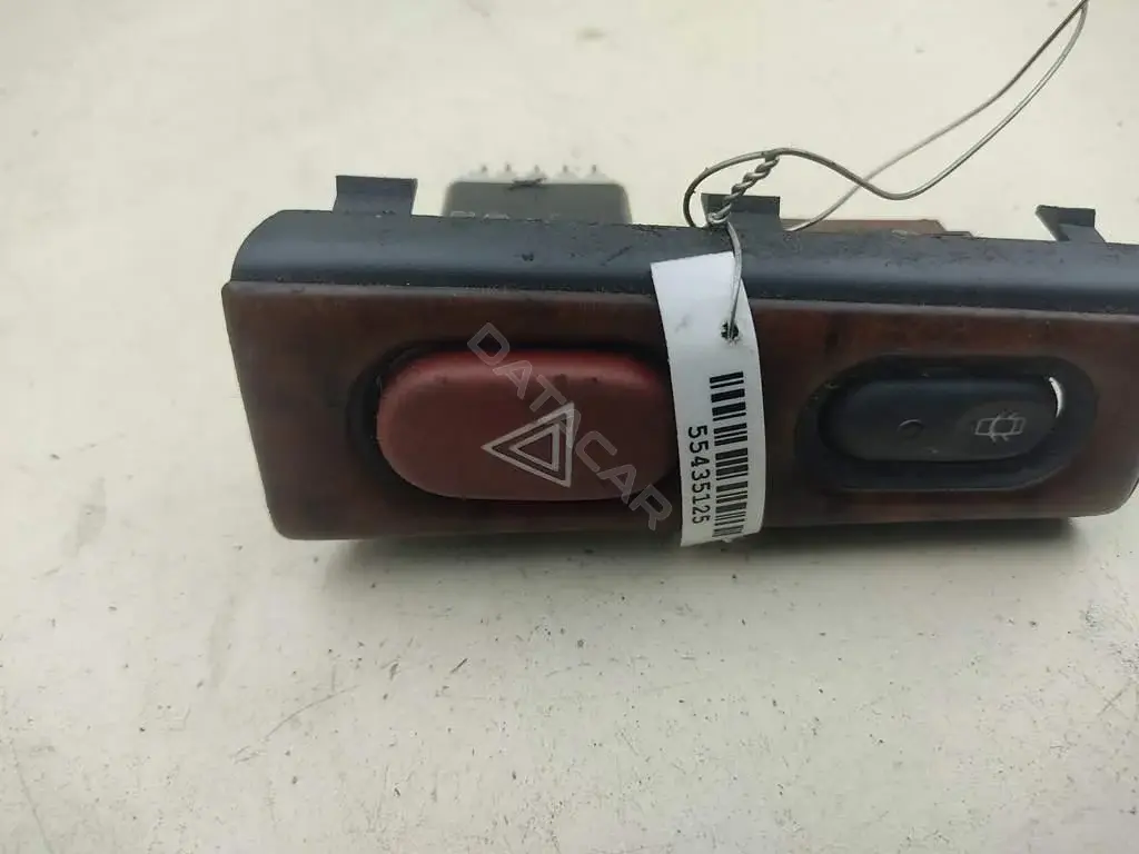 Кнопка аварийки 822955