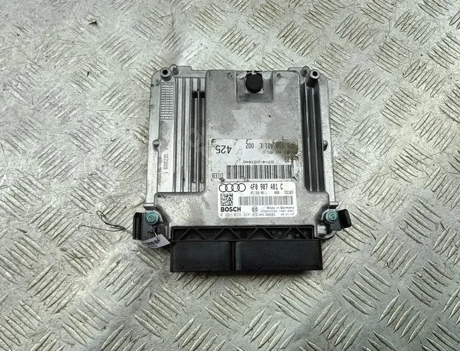 Блок управления двигателем 0281013324, 4F0907401C