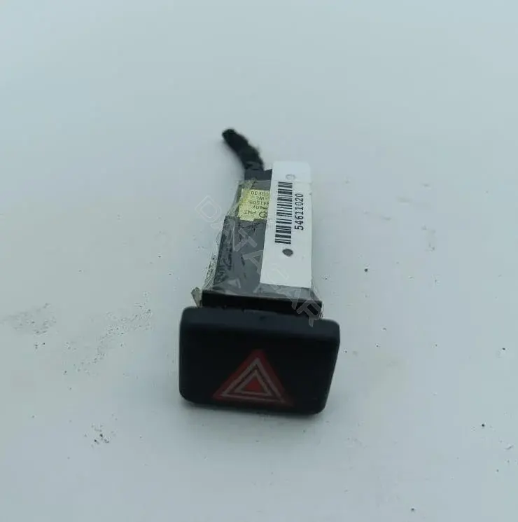 Кнопка аварийки 8E0941509