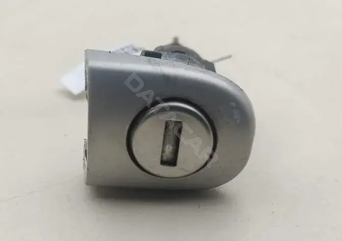 Личинка замка двери 3B0837167