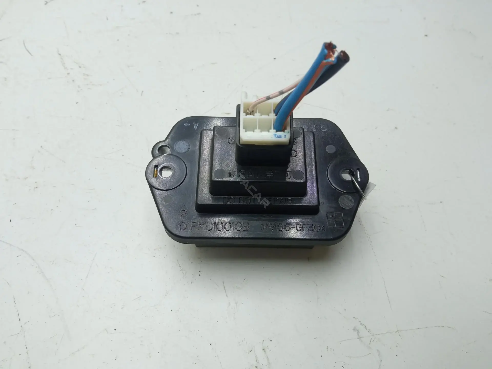 Резистор печки HB180GJ6A