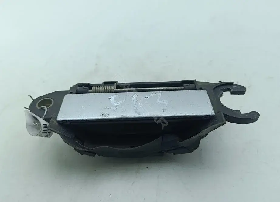 Ручка двери 4A0837205D, 8D0837207A