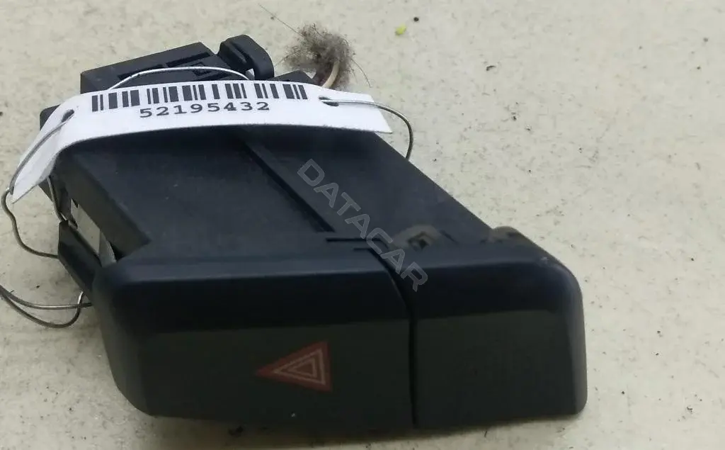 Кнопка аварийки 8K2941509A