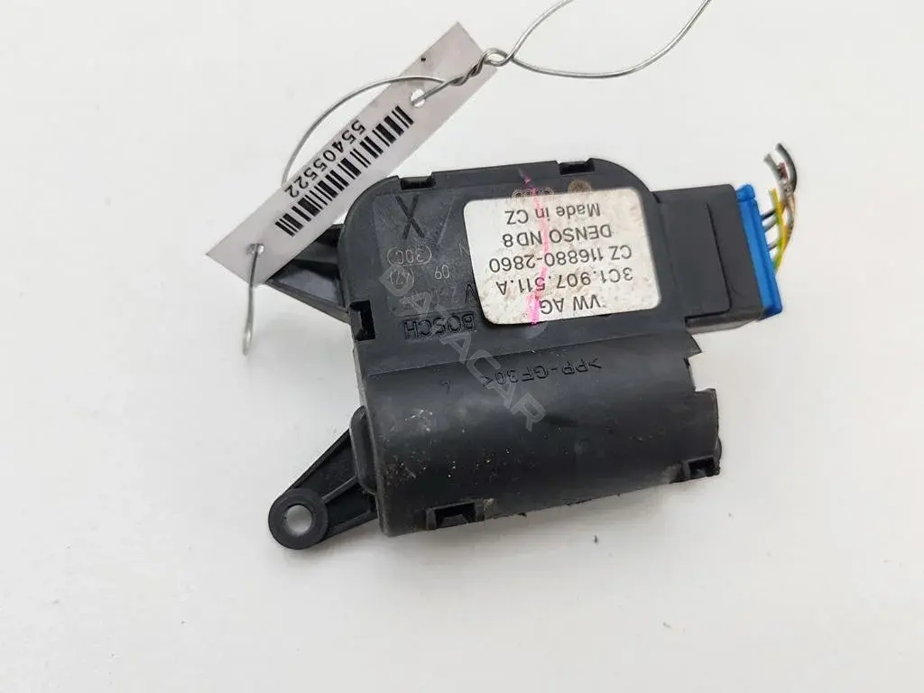 Мотор заслонки печки 3C0907511A
