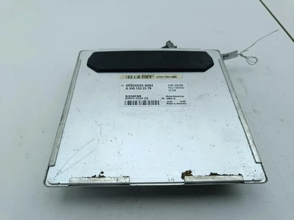 Блок управления двигателем 0001532579