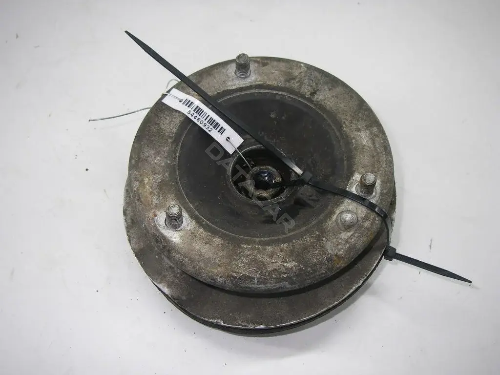 Опора амортизатора 6752735