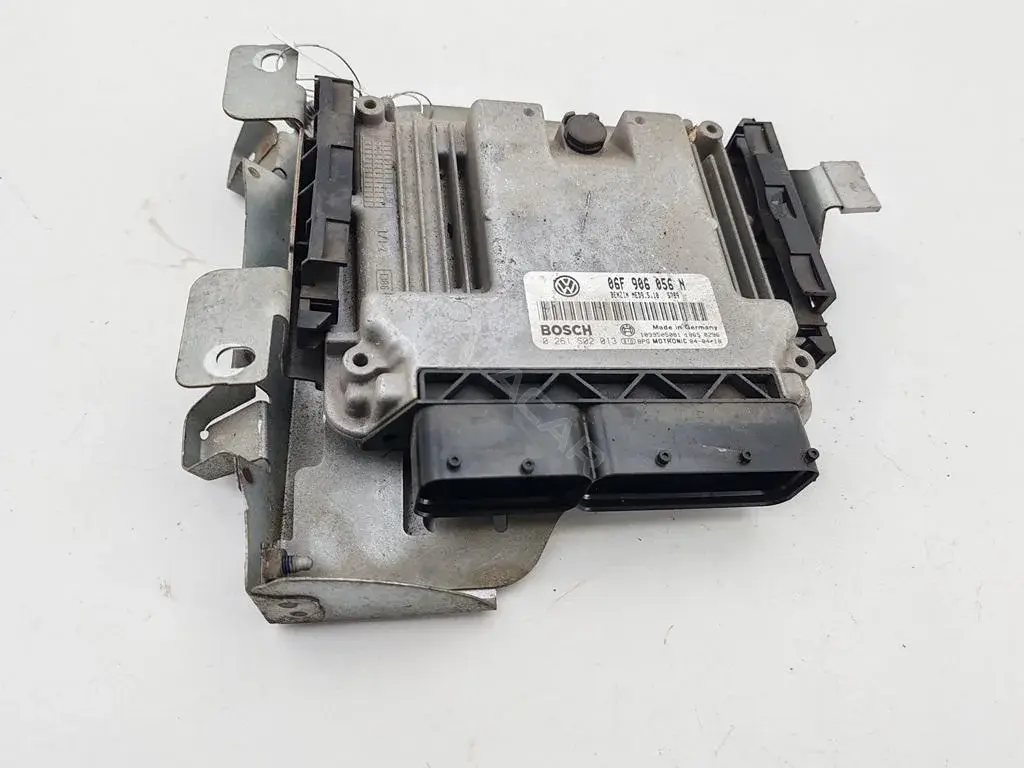 Блок управления двигателем 06F906056N
