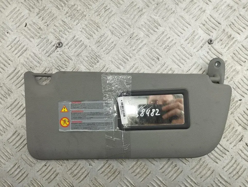 Козырек солнцезащитный 8200051290