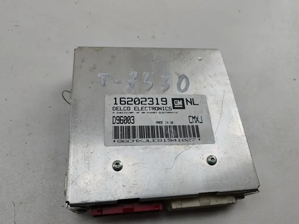 Блок управления двигателем 16202319