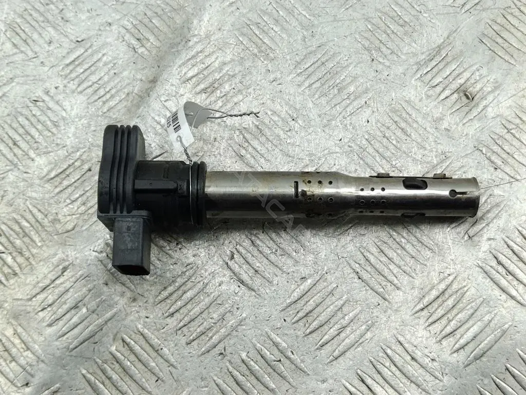 Катушка зажигания 07K905715F