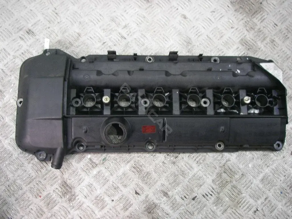 Крышка клапанная 7512840