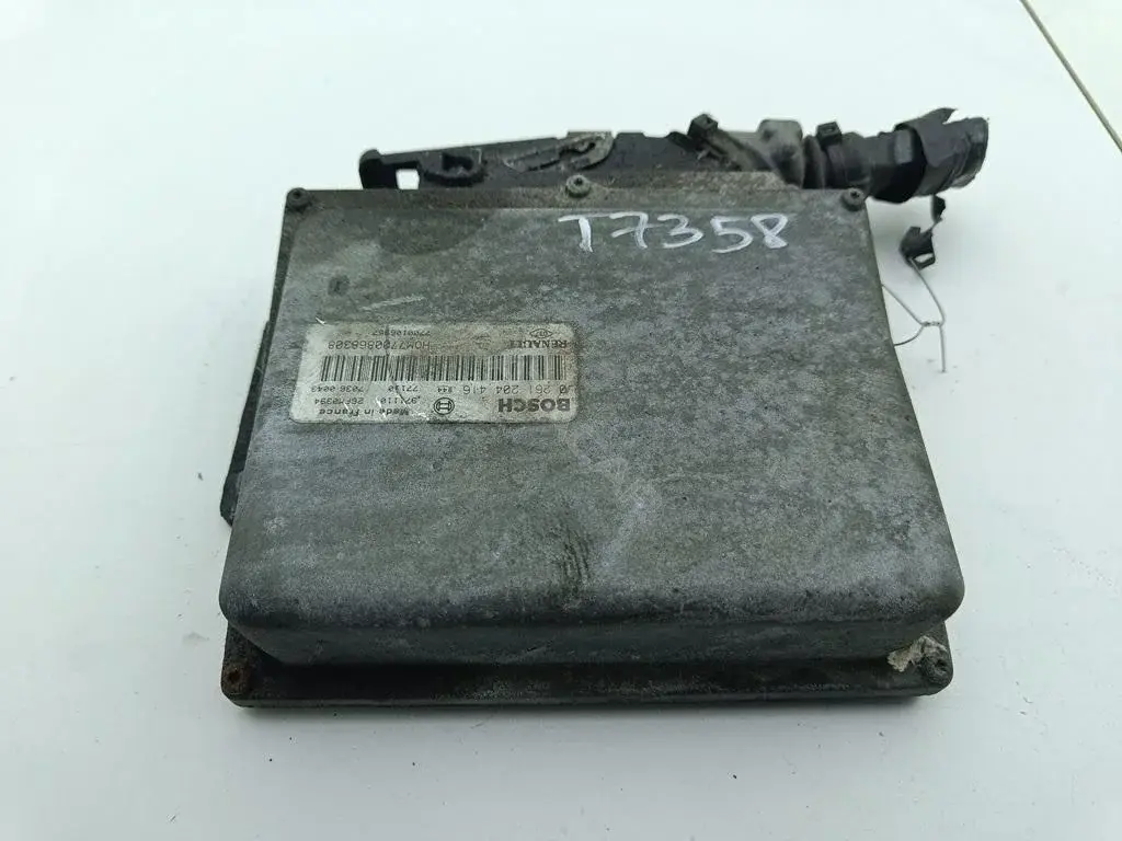 Блок управления двигателем 7700868308