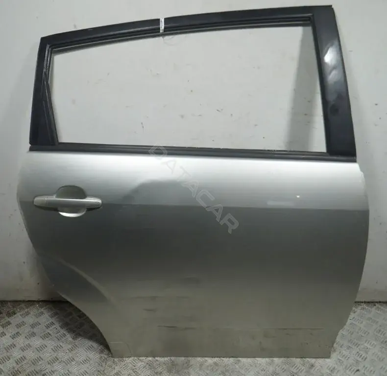 Дверь 67003-0F010