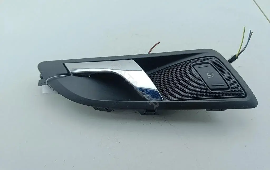 Ручка двери 1Z0839248