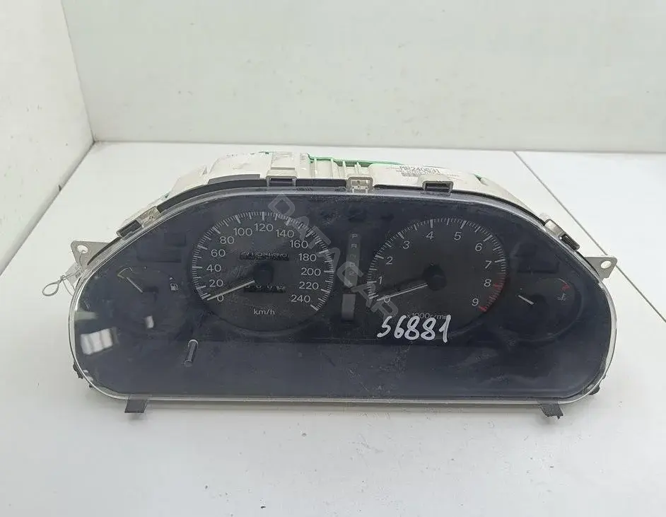 Панель приборов MR240631