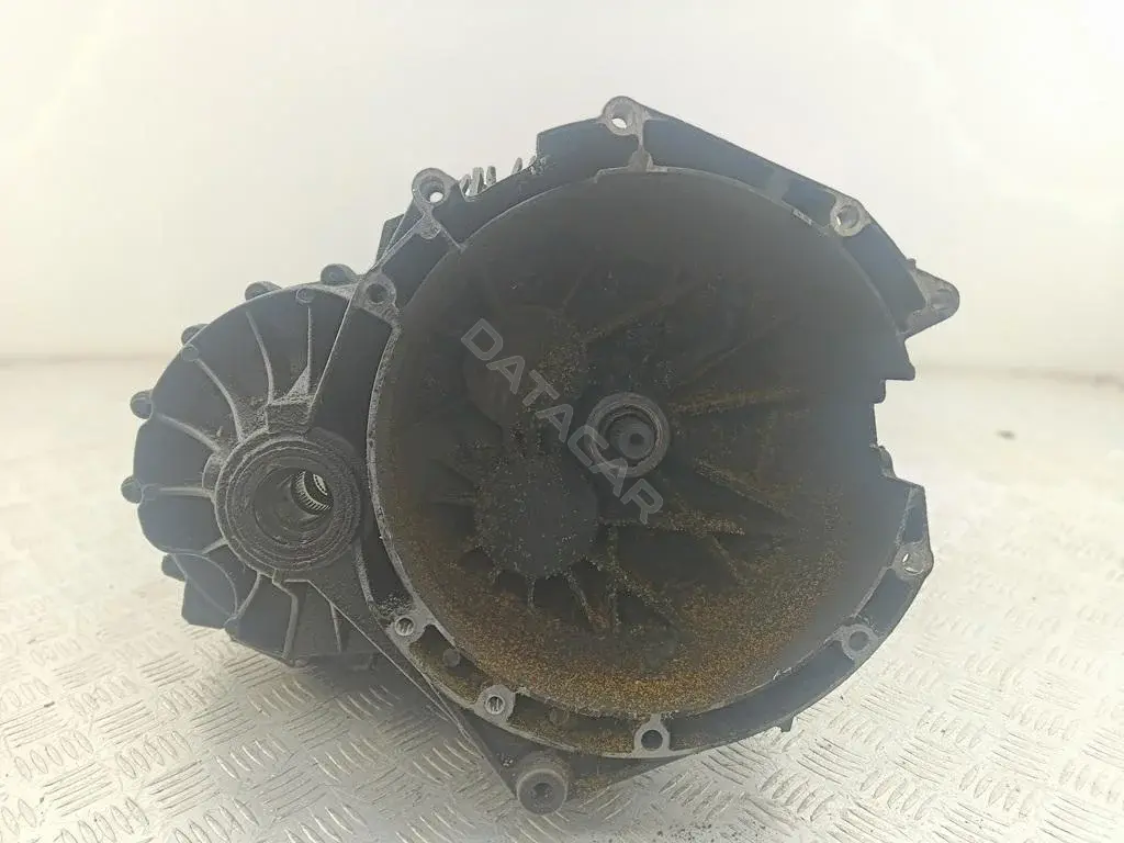 Механическая коробка передач (МКПП) 8C1R7002BF