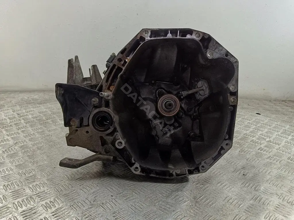 Механическая коробка передач (МКПП) JR5118