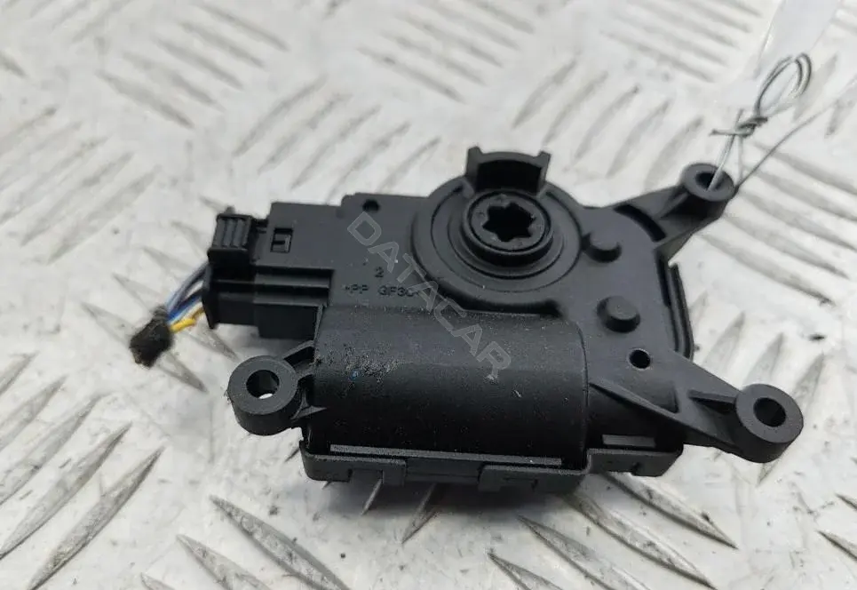 Мотор заслонки печки KK2119E616