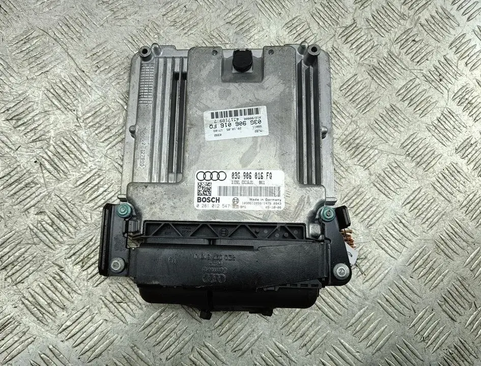 Блок управления двигателем 03G906016FQ
