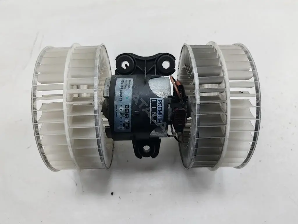 Моторчик печки B8850002