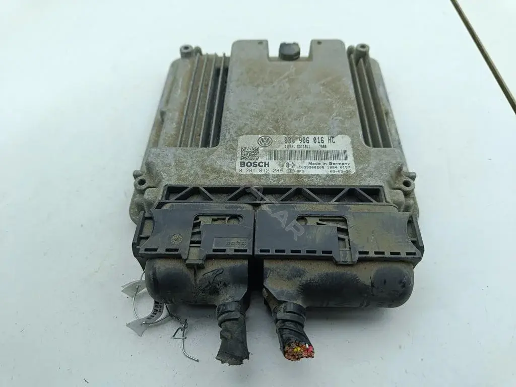 Блок управления двигателем 03G906016HC