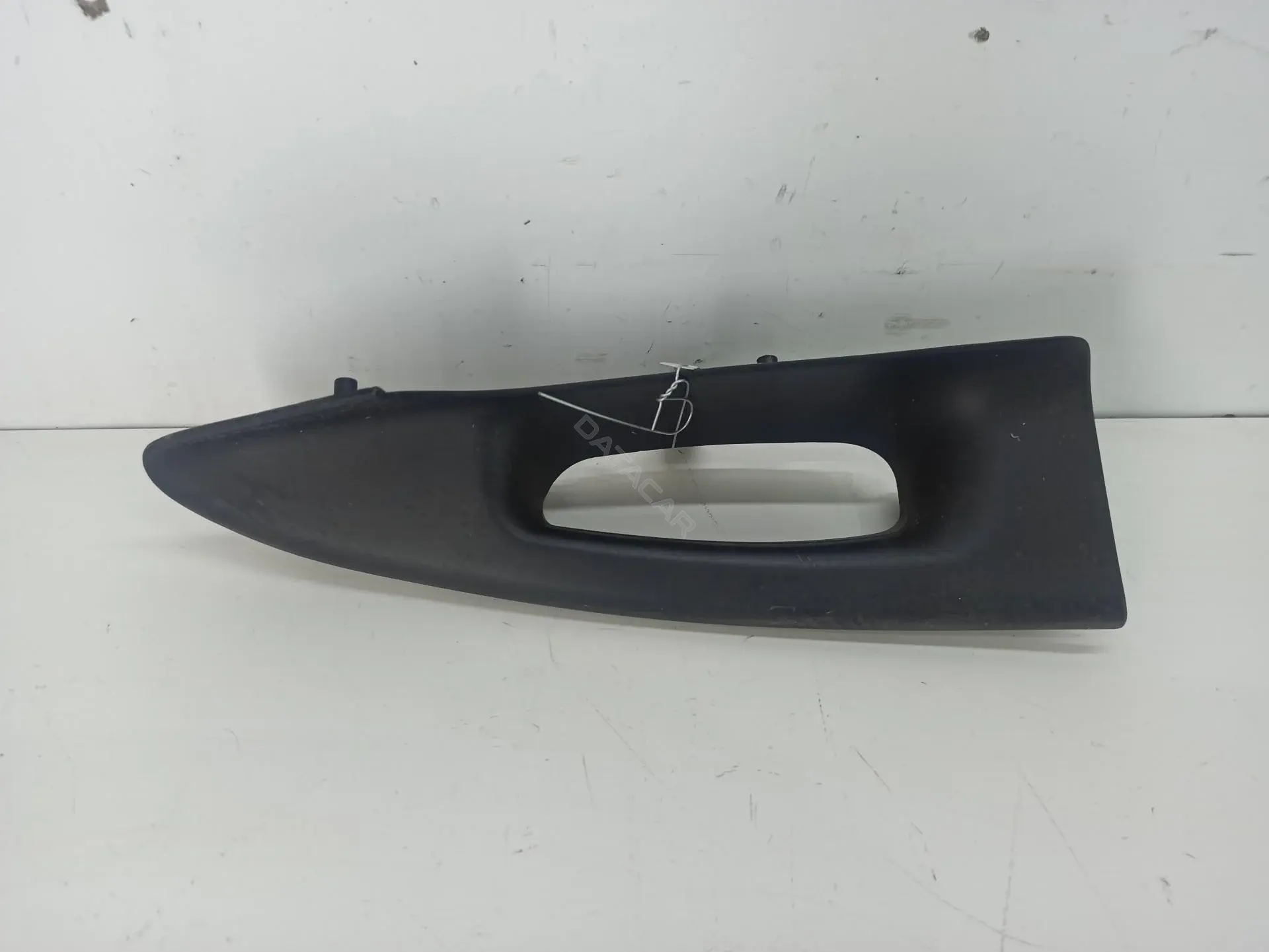 Ручка двери 8D0867372