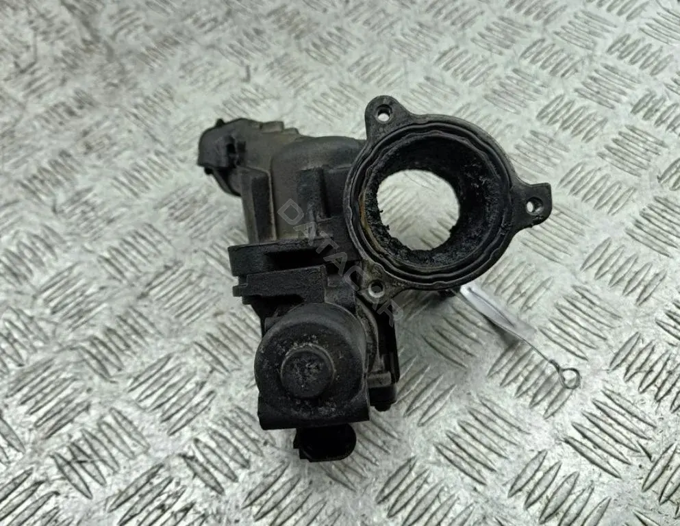 Клапан ЕГР 03G129637A