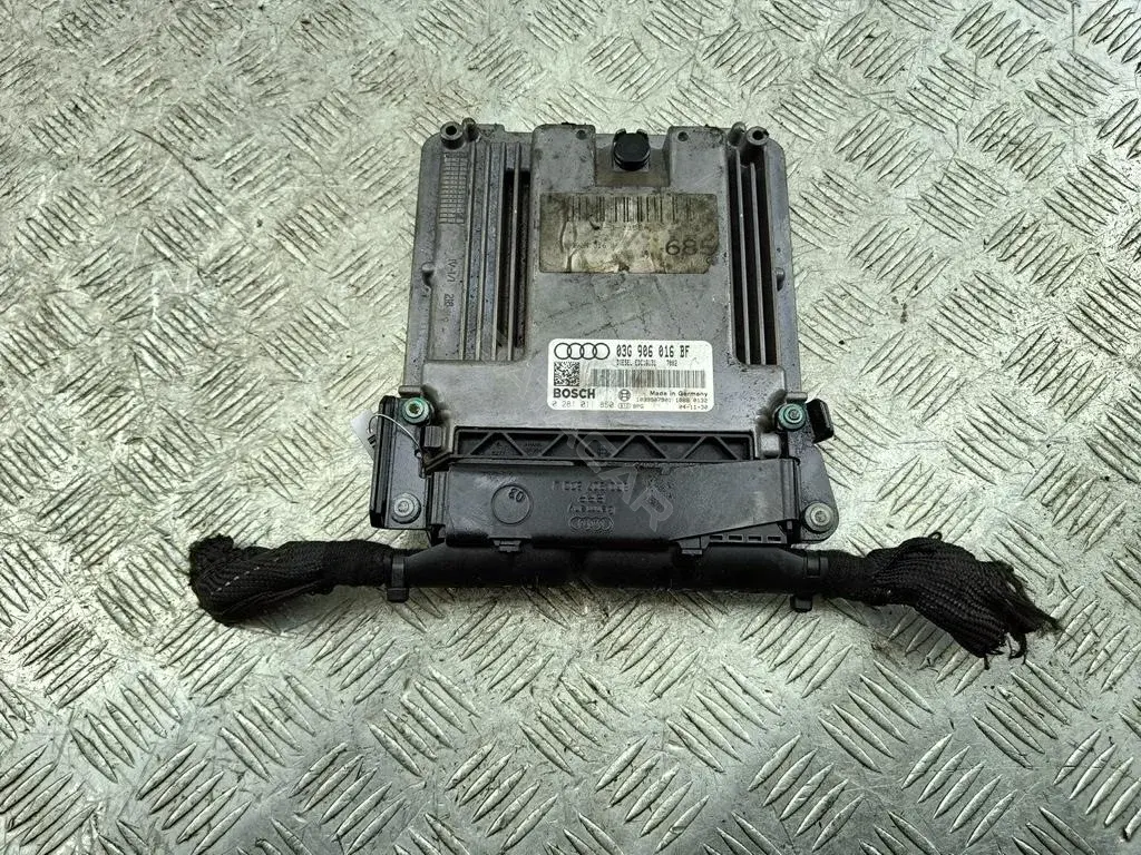 Блок управления двигателем 0281011850, 03G906016BF